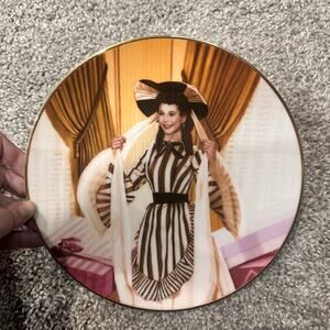 "Scarlett's Shopping Spree" Plate Gone with the Wind Series #8 W.L. George